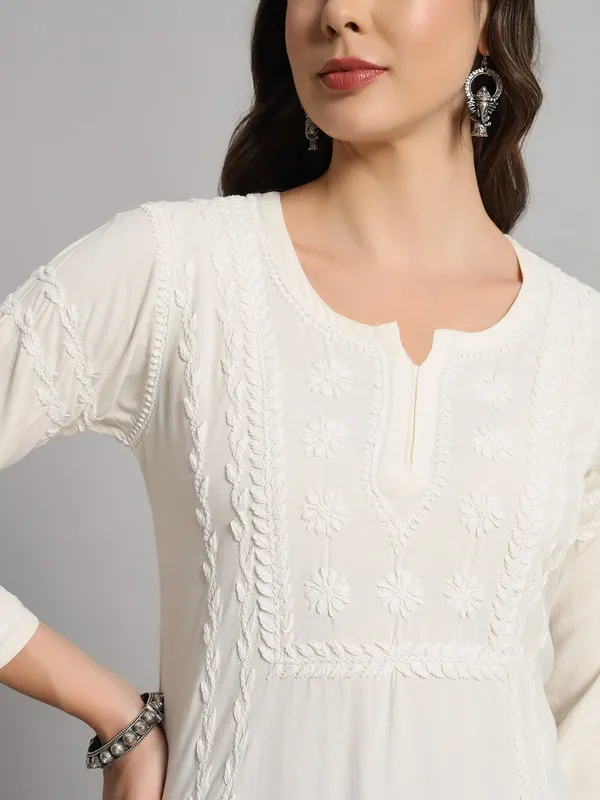 Cotton_Rayon_Short_Off_White_Kurti_For_Women