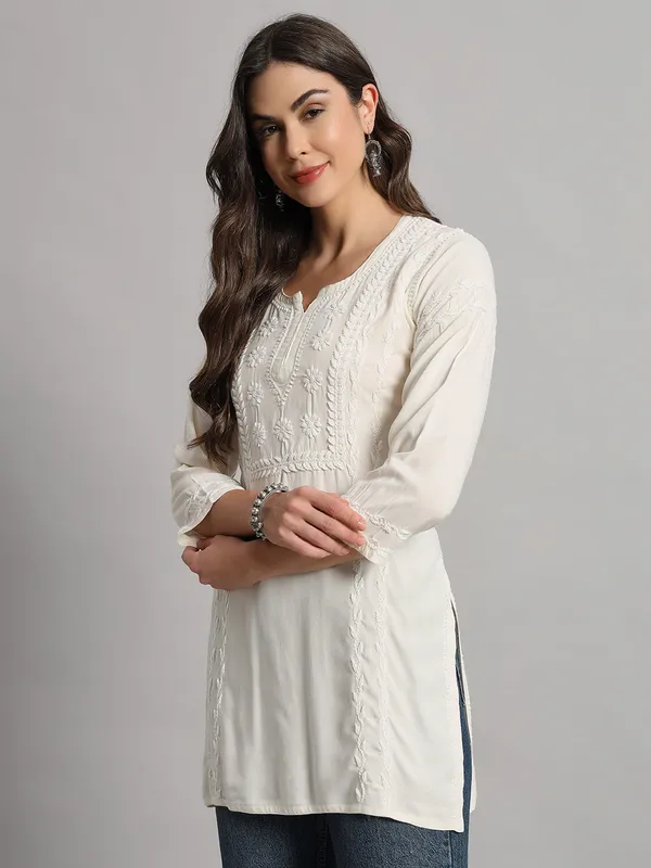 Cotton_Rayon_Short_Off_White_Kurti_For_Women