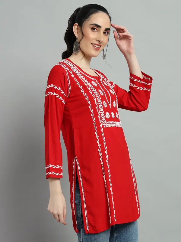 Cotton_Rayon_Short_Red_Kurti_For_Women