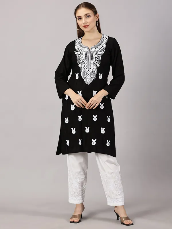 Rayon_Chikankari_Kurti_For_Womens_Black