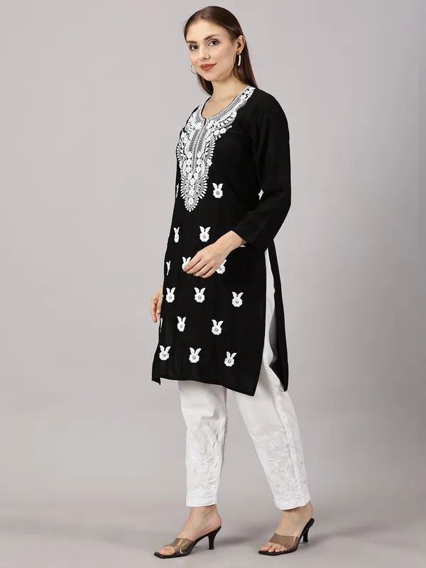 Rayon_Chikankari_Kurti_For_Womens_Black