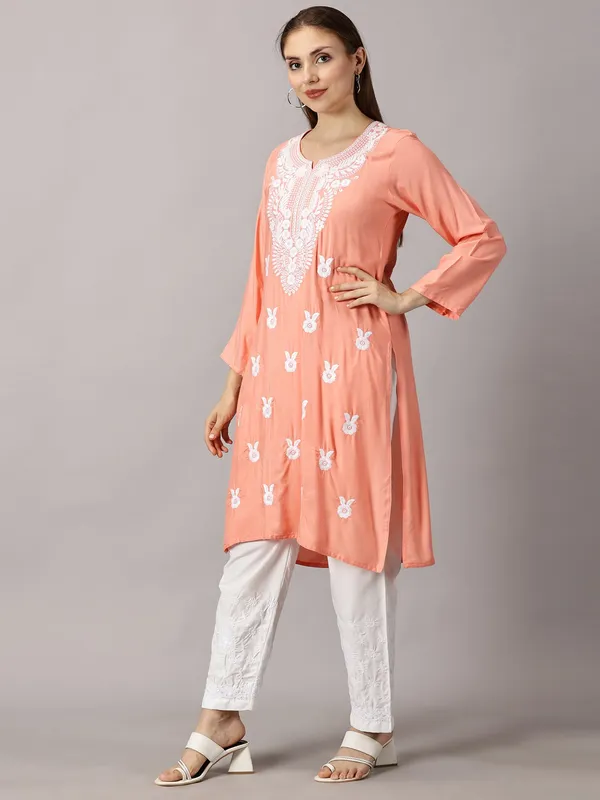 Rayon_Chikankari_Kurti_For_Womens