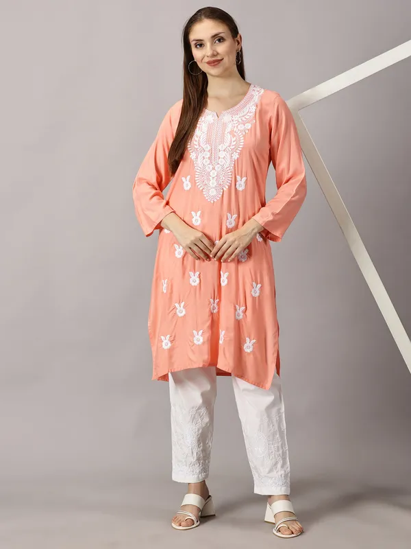 Rayon_Chikankari_Kurti_For_Womens