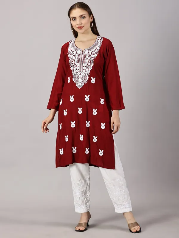 Rayon_Chikankari_Kurti_For_Womens