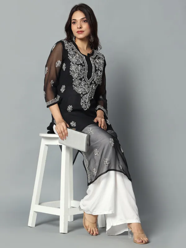 Embroidered_Georgette_Kurti