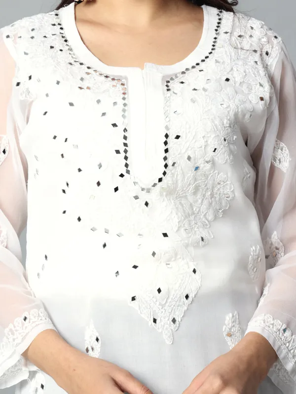 Embroidered_Georgette_Kurti