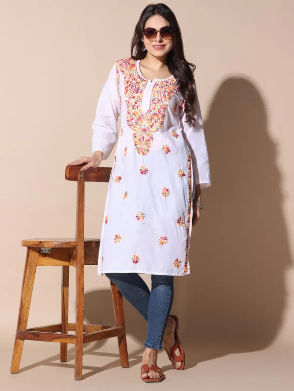 Chikankari_Cotton_Kurti_Female_Cotton