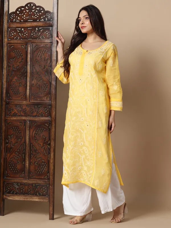 Premium_Hand_Embroidered_Kota_Doria_Chikankari_Kurti_40_Premium_Soft_Rayon