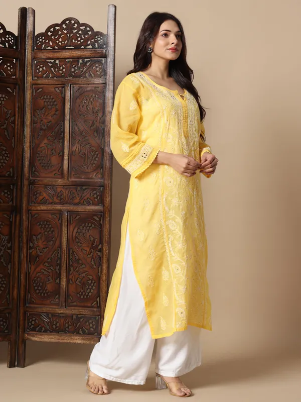 Premium_Hand_Embroidered_Kota_Doria_Chikankari_Kurti_46_Premium_Soft_Rayon