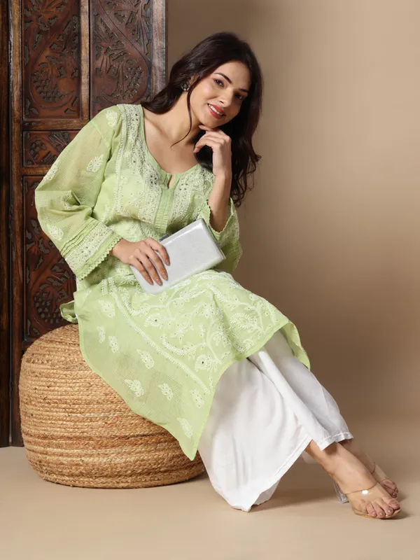 Premium_Hand_Embroidered_Kota_Doria_Chikankari_Kurti_36_Premium_Soft_Rayon
