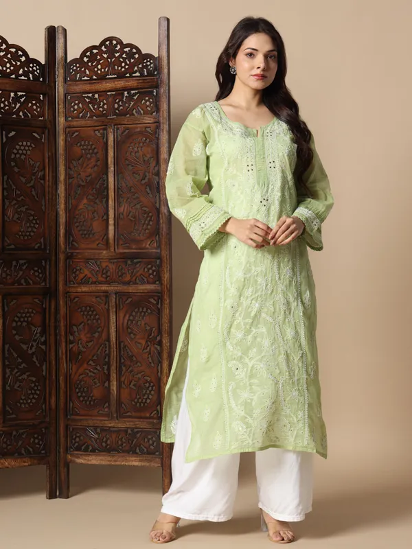 Premium_Hand_Embroidered_Kota_Doria_Chikankari_Kurti_48_Premium_Soft_Rayon
