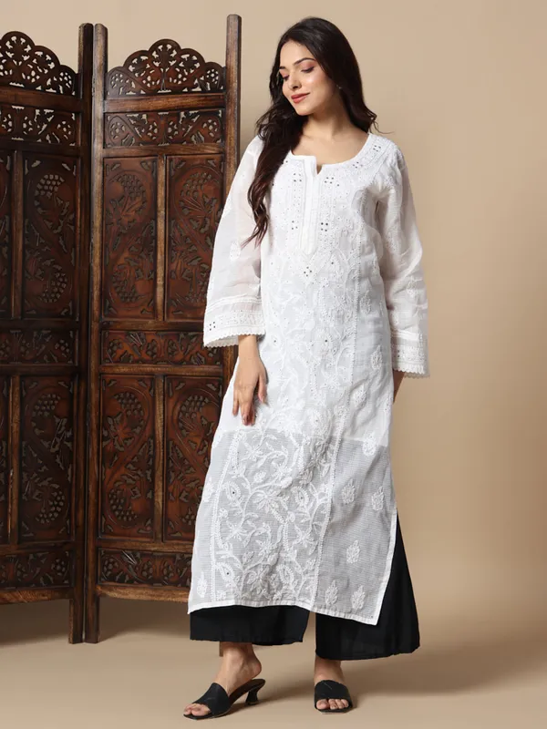 Premium_Hand_Embroidered_Kota_Doria_Chikankari_Kurti_42_Premium_Soft_Rayon