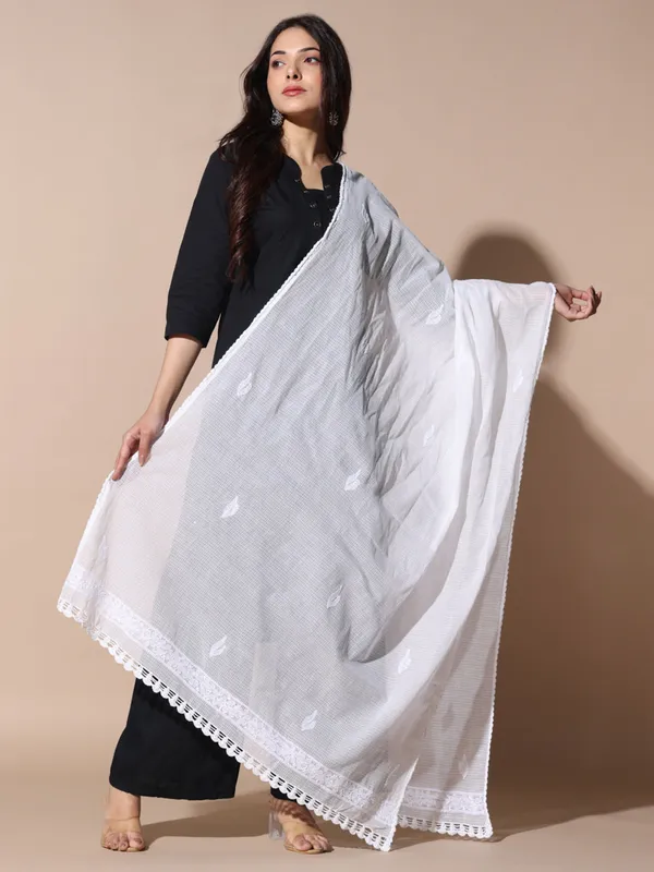Kota_Doriya_Dupatta_White_Soft_Kota_Doriya_Dupatta