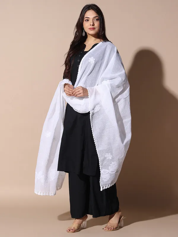 Kota_Doriya_Dupatta_White_Soft_Kota_Doriya_Dupatta