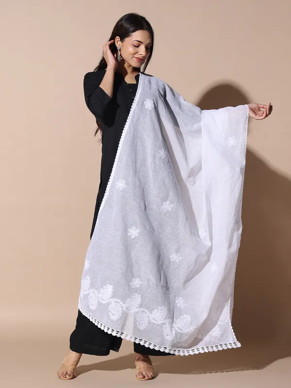 Kota_Doriya_Dupatta_White_Soft_Kota_Doriya_Dupatta