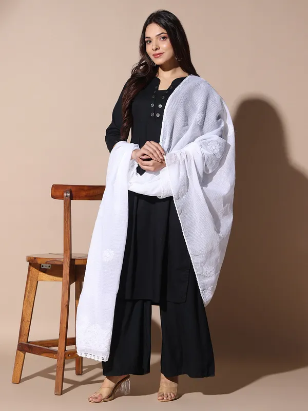 Kota_Doriya_Dupatta_White_Soft_Kota_Doriya_Dupatta