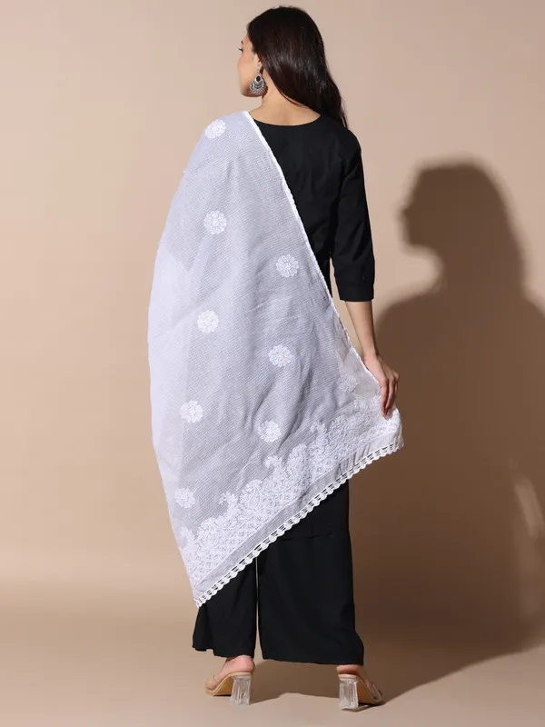 Kota_Doriya_Dupatta_White_Soft_Kota_Doriya_Dupatta