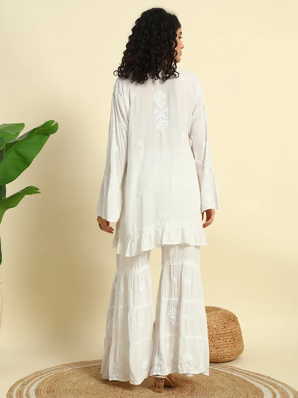 Chikan_Embroidered_Modal_Kurta_Gharara_Set_White