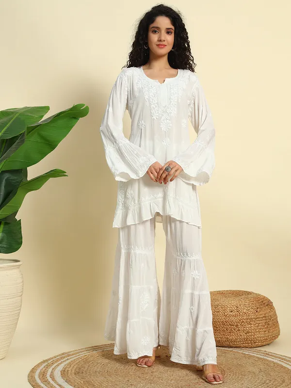 Chikan_Embroidered_Modal_Kurta_Gharara_Set_White