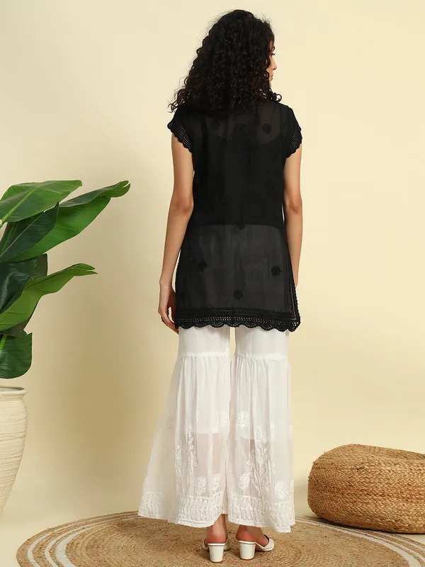 Cotton_Chikankari_Short_Top_Black