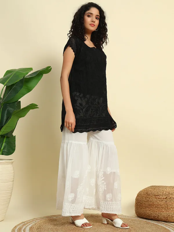 Cotton_Chikankari_Short_Top_Black