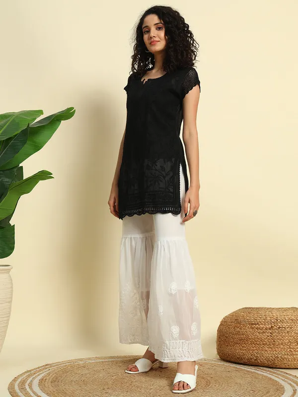 Cotton_Chikankari_Short_Top_Black