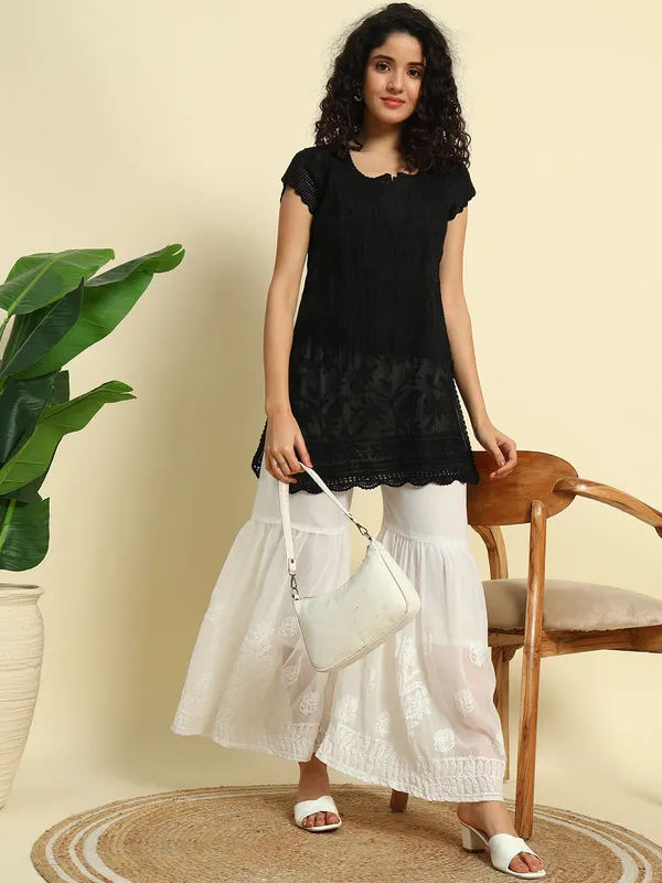 Cotton_Chikankari_Short_Top_Black