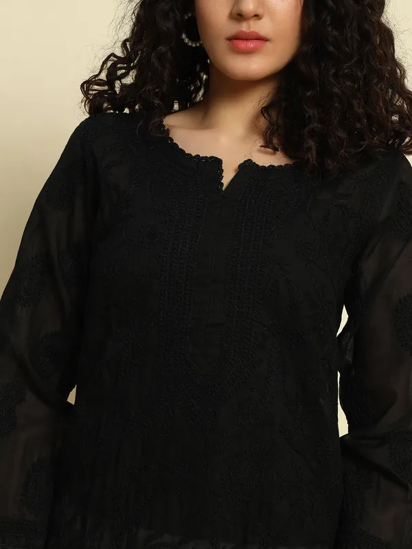 Chikankari_Cotton_Kurti_Black