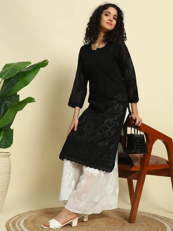 Chikankari_Cotton_Kurti_Black