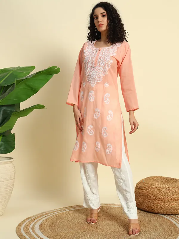 Kurti_For_Womens_Peach_Straight_Kurti
