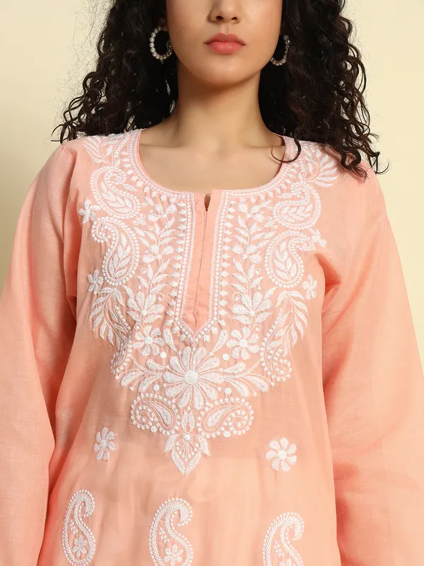 Kurti_For_Womens_Peach_Straight_Kurti