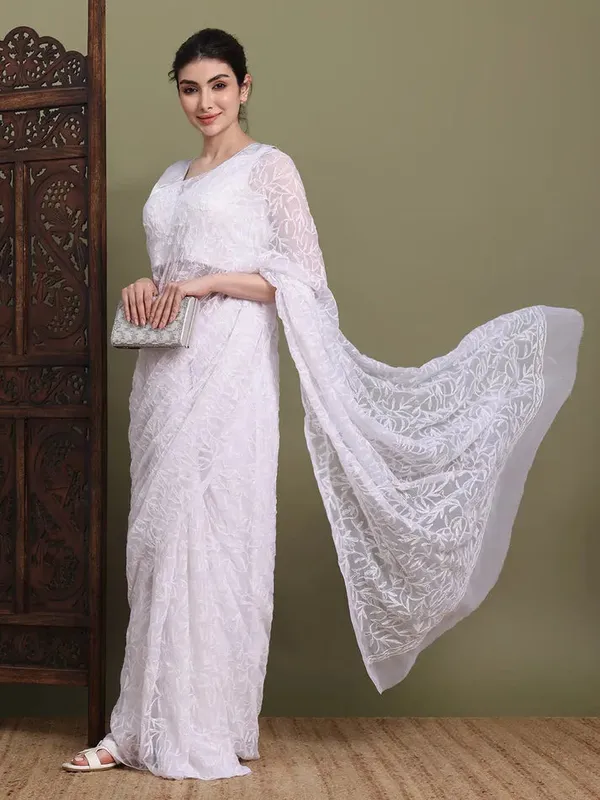 Exclusive_Tepchi_Hand_Made_Chikankari_Saree_White_Female_Adults