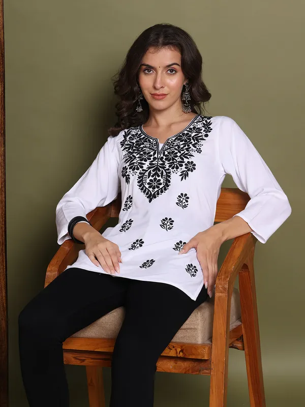 Rayon_Kurtis_For_Summer_White