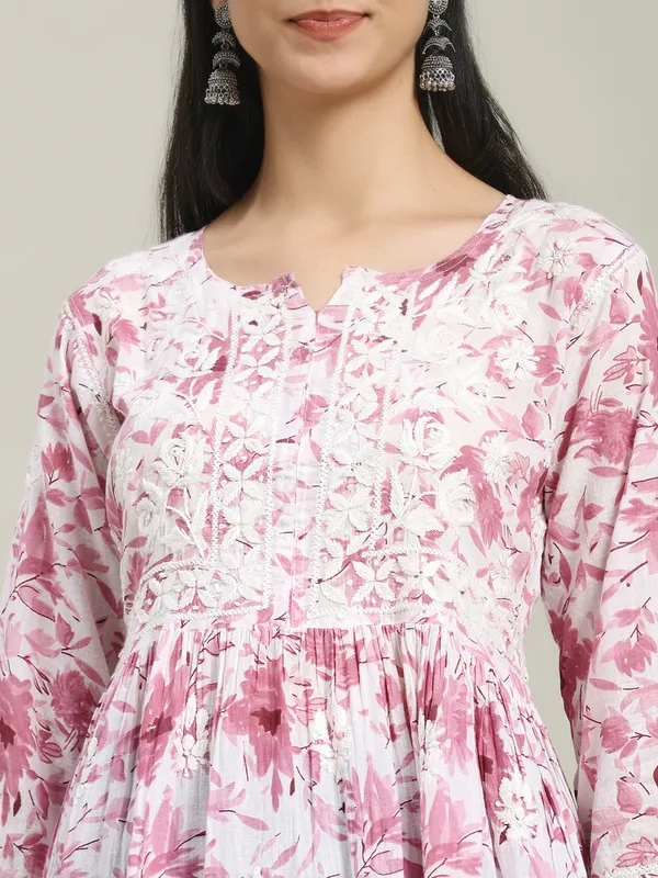 Short_Chikankari_Kurti_For_Womens_Wine