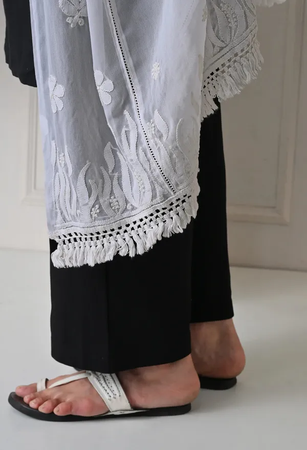White_Soft_Georgette_Chikankari_Hand_Embroidered_Dupatta_For_Women_White_Machine_Washable