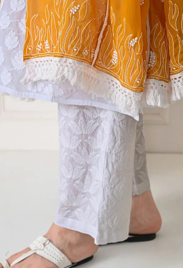 Mustard_Georgette_Chikankari_Hand_Embroidered_Dupatta_For_Women_Mustard_Machine_Washable