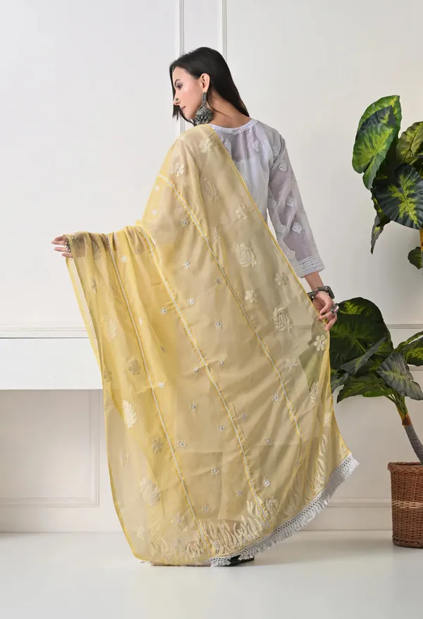 Yellow_Georgette_Chikankari_Hand_Embroidered_Dupatta_For_Women_Yellow_Machine_Washable