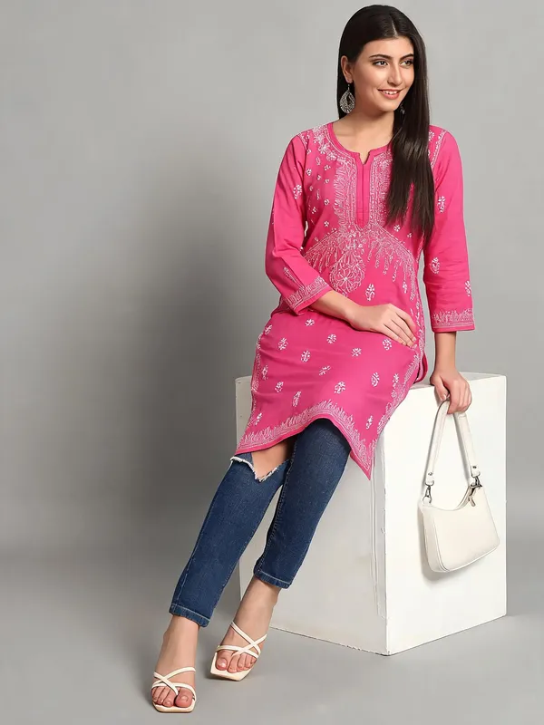 Pink_Cotton_Kurti_For_Women