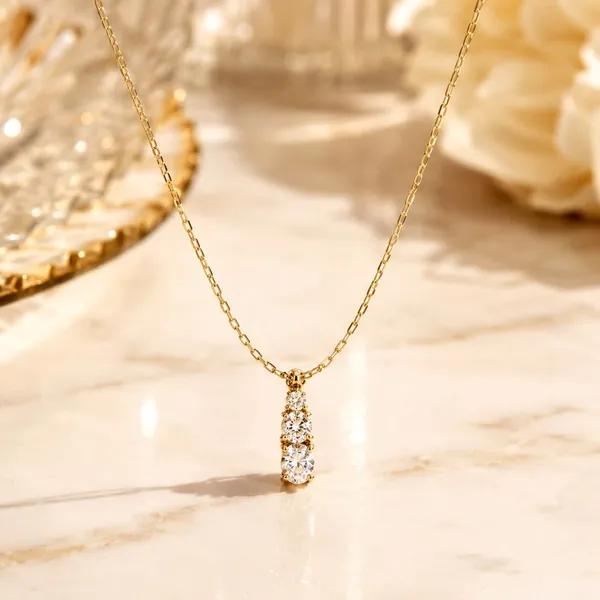 Gold-Tone_Crystal_Pendant_Necklace_for_Women