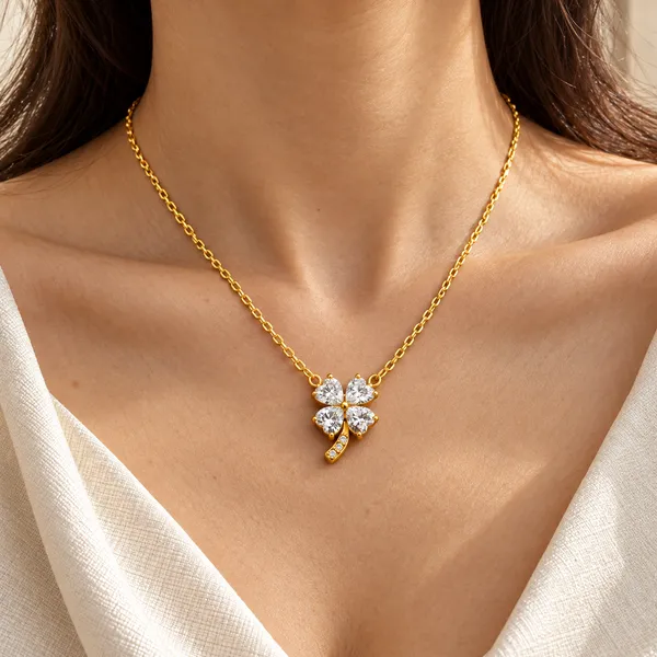 Gold_Tone_Clover_Pendant_Necklace_for_Women