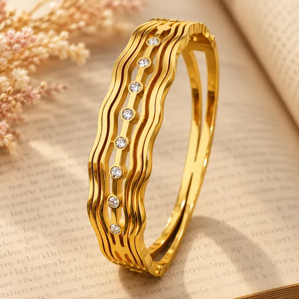 Gold-Tone_Wavy_Crystal_Bangle_Bracelet_for_Women