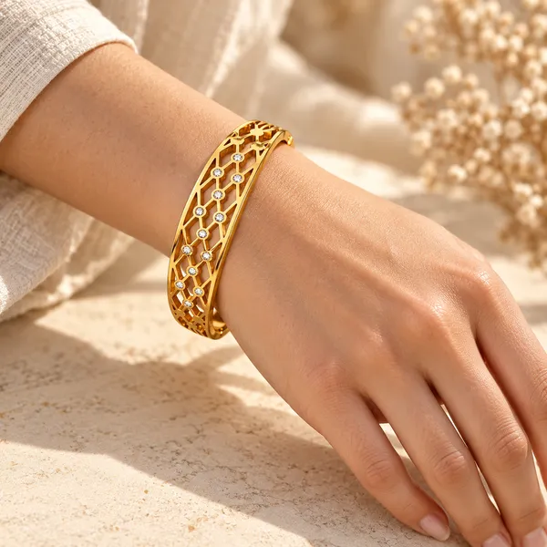 Gold-Tone_Geometric_Crystal_Bangle_for_Women