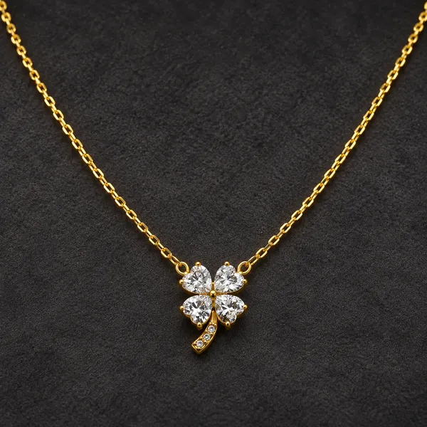 Gold_Tone_Clover_Pendant_Necklace_for_Women