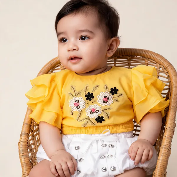 Yellow_Cotton_Polyester_Baby_Outfit_Set_For_Girls