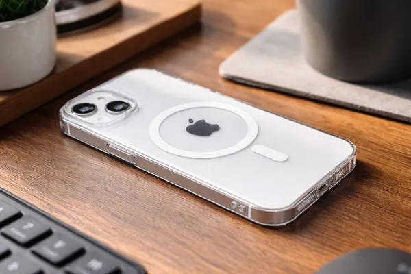 Transparent_Polycarbonate_Magnetic_Ring_Iphone_Case