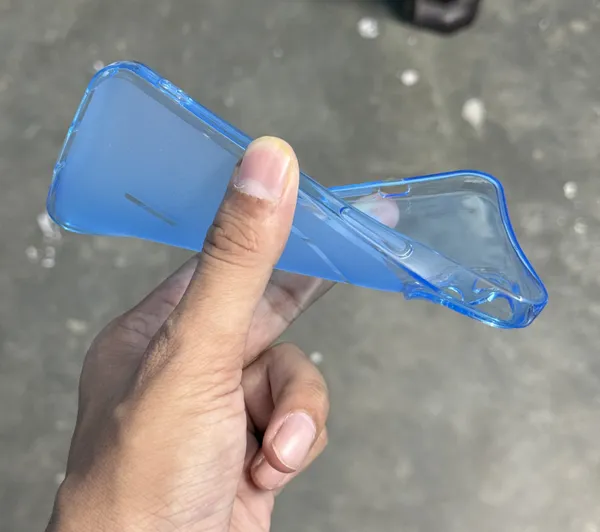 Blue_Transparent_Magnetic_Ring_Phone_Case