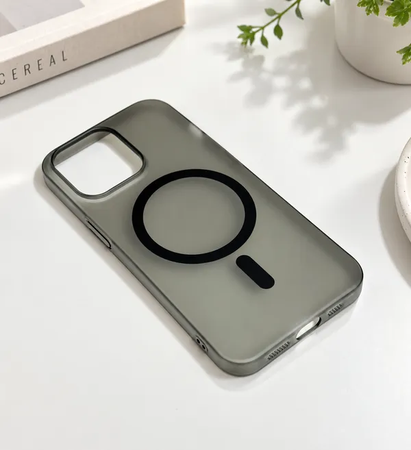 Grey_Polycarbonate_Magnetic_Ring_Iphone_Case