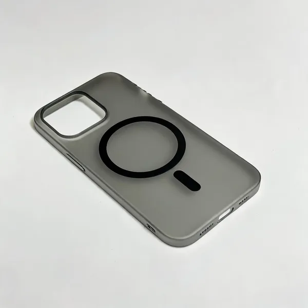 Grey_Polycarbonate_Magnetic_Ring_Iphone_Case