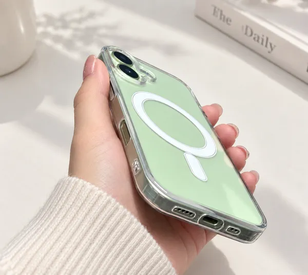 Transparent_Magsafe_Magnetic_Ring_Iphone_17_Case