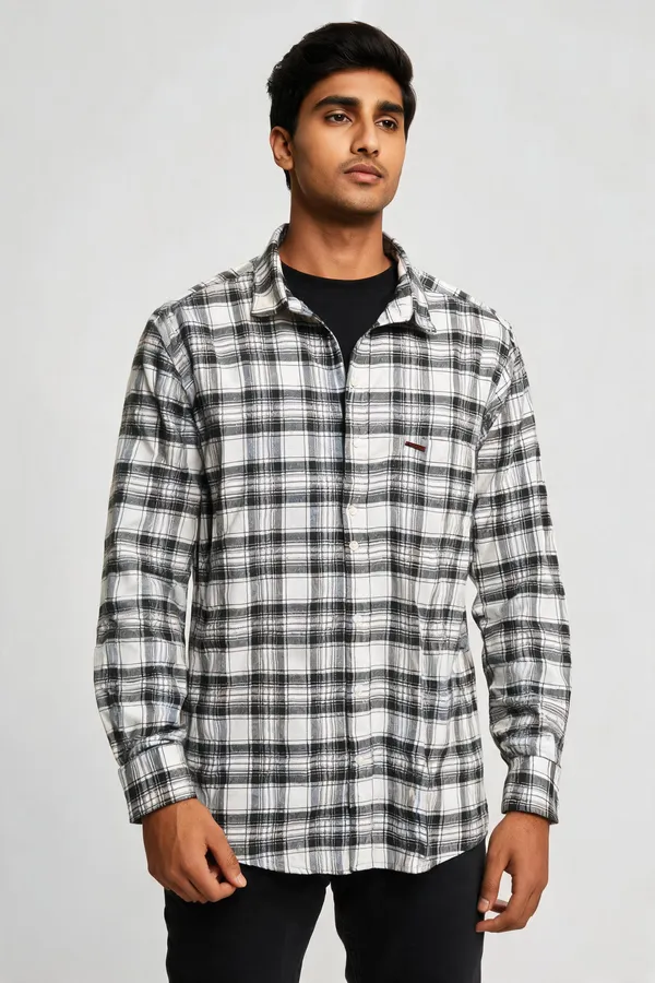 Black_And_White_Checked_Casual_Shirt_For_Men